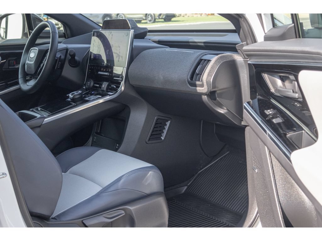 Certified 2023 Subaru Solterra AWD image 10