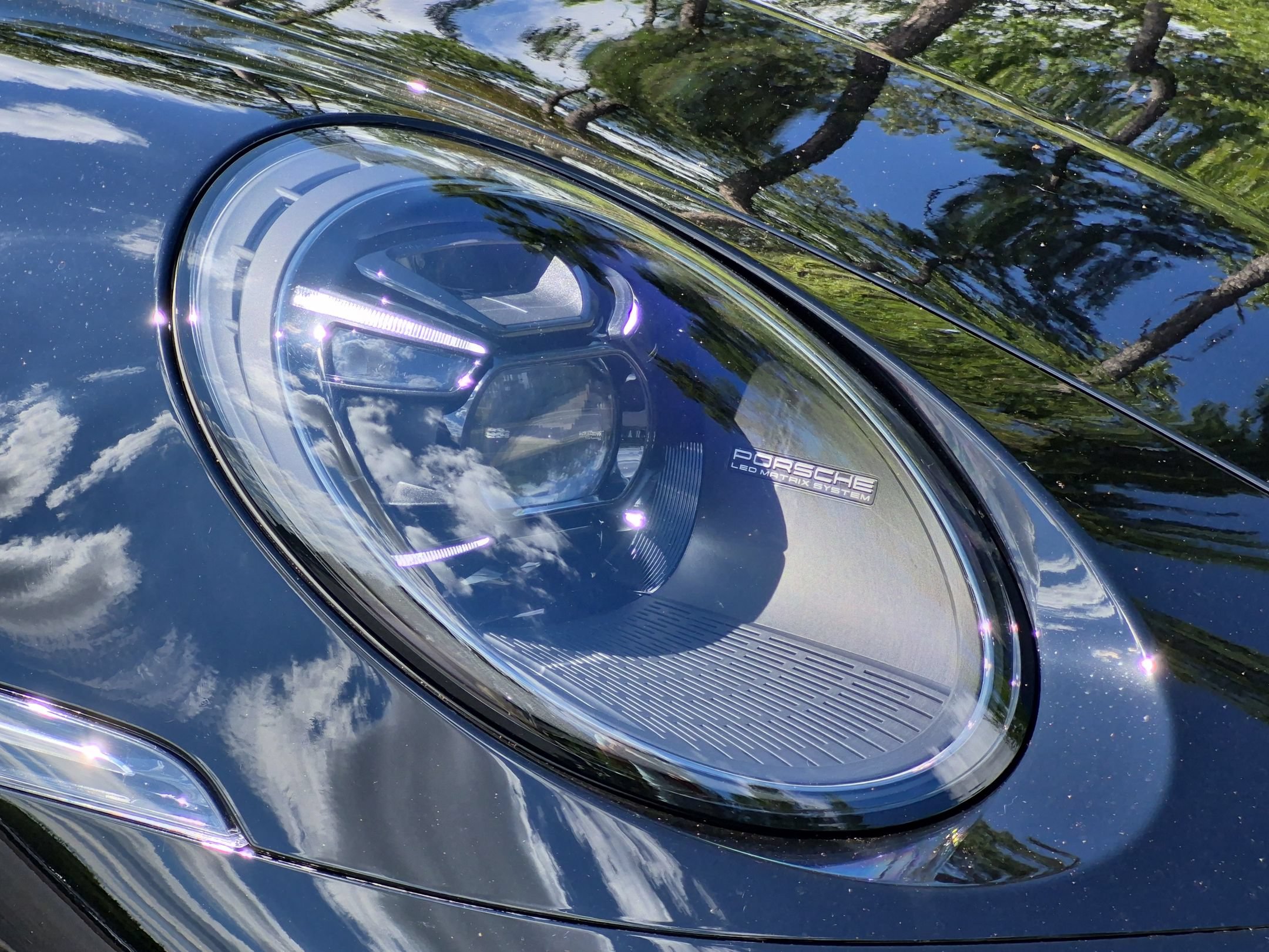 Certified 2022 Porsche 911 Turbo S AWD/4WD image 28