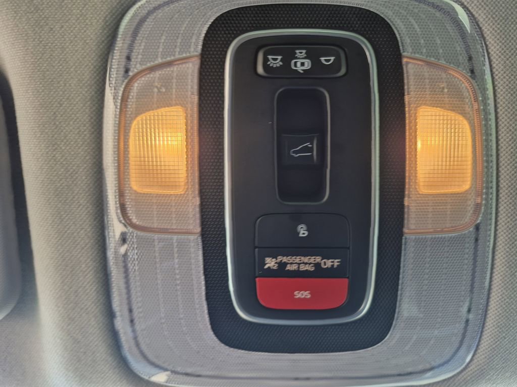 Used 2023 Hyundai Elantra Limited image 27