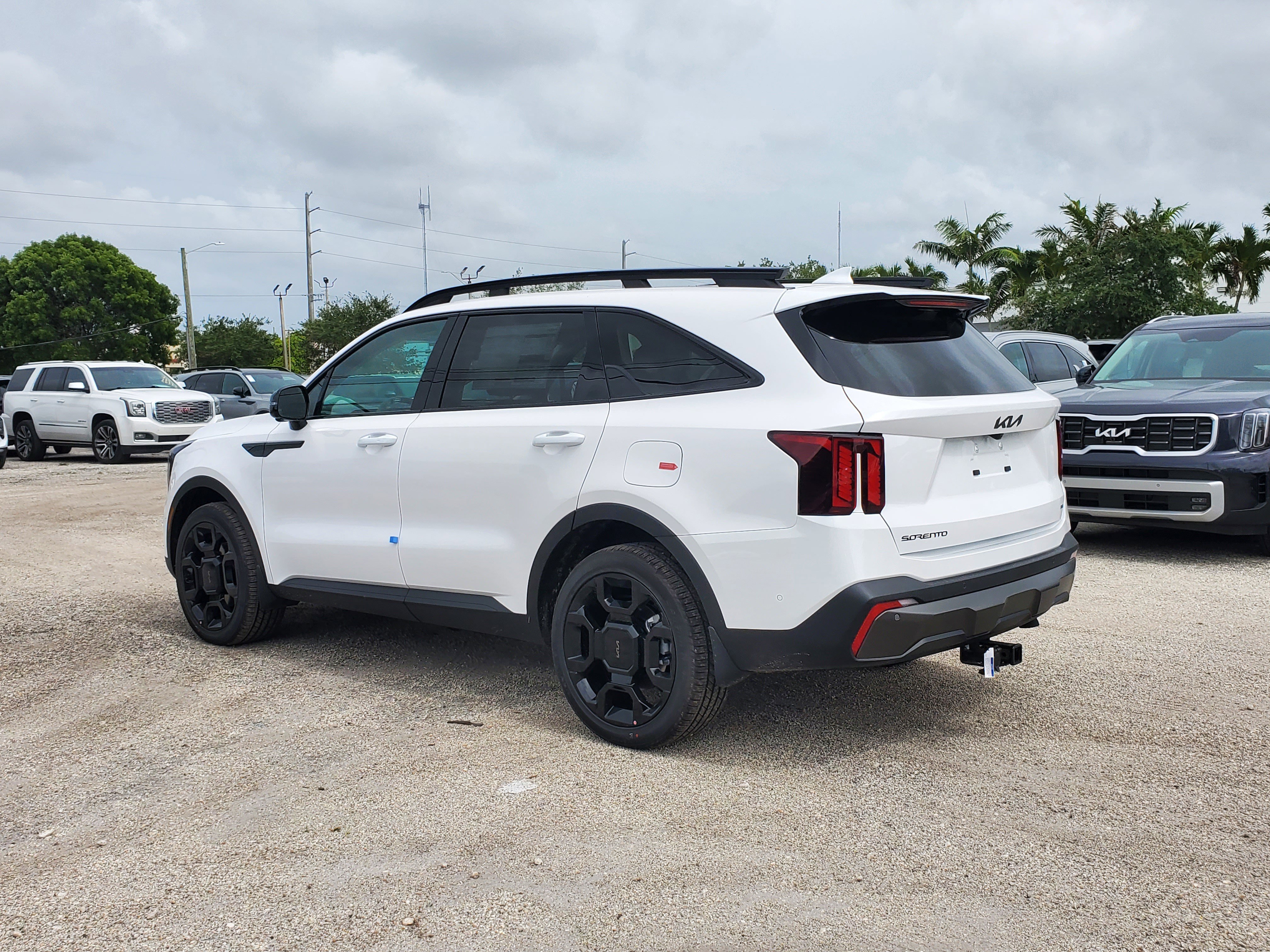 New 2025 Kia Sorento SX image 4