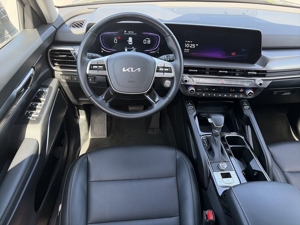 Used 2025 Kia Telluride S image 15
