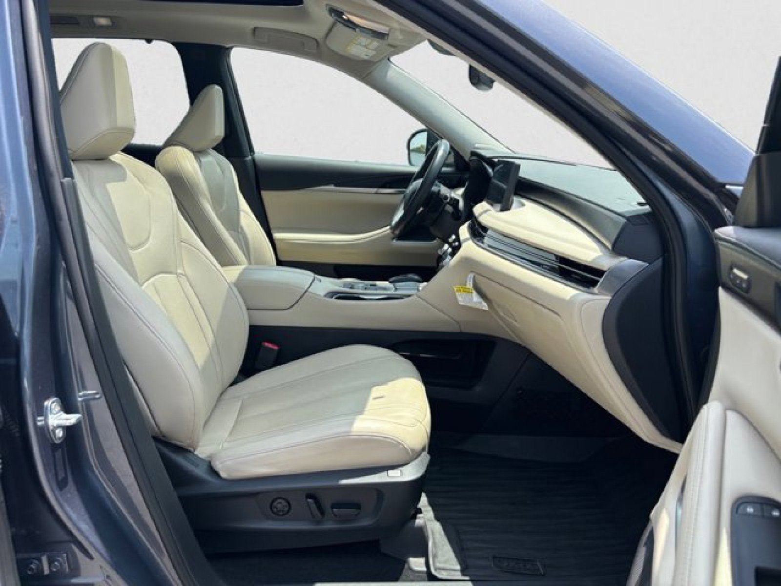 Certified 2022 INFINITI QX60 Sensory w/ Cargo Package image 21