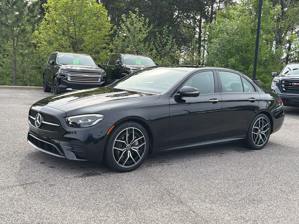 Used 2022 Mercedes-Benz E 350 Sedan image 3