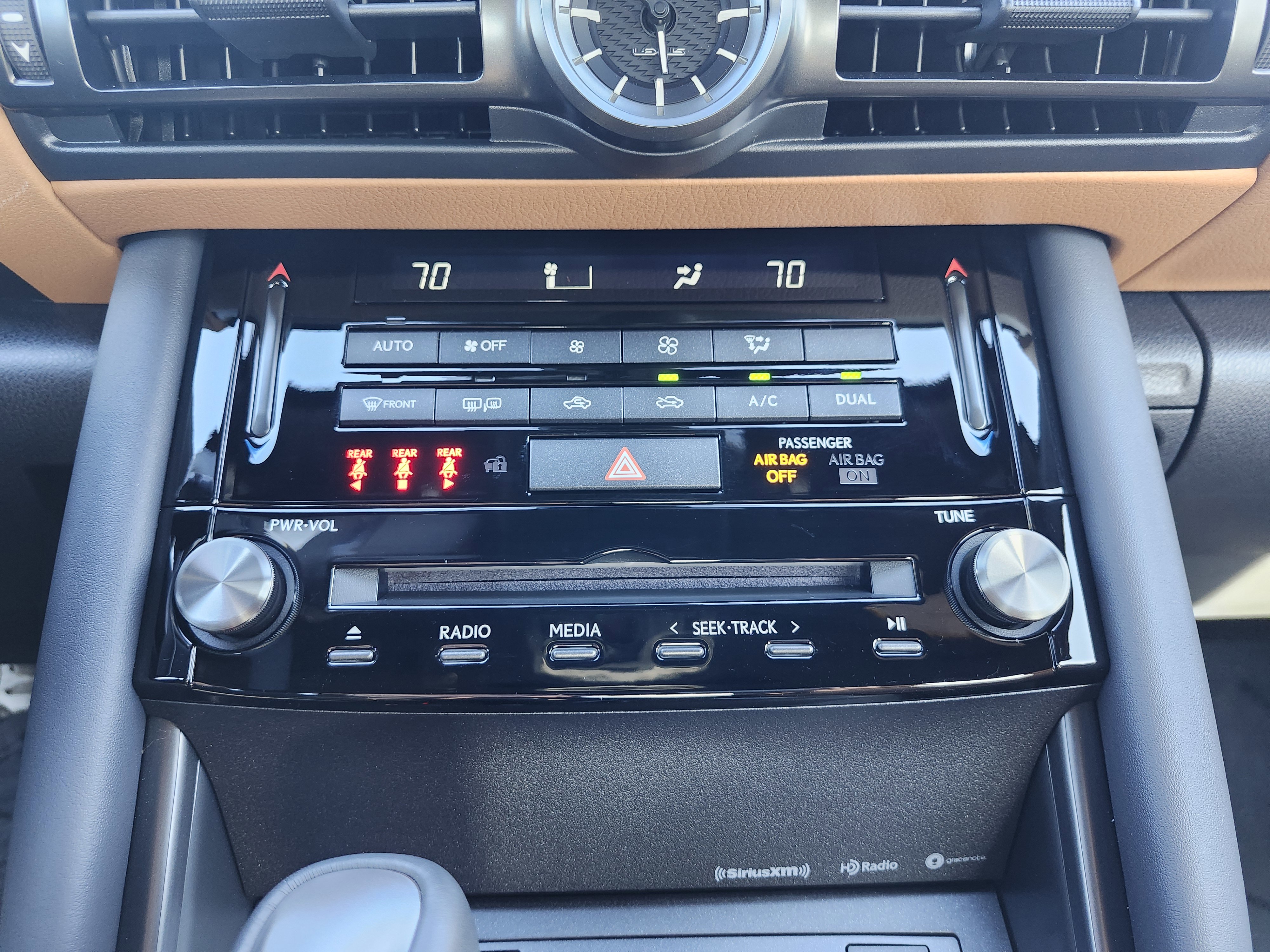 Used 2025 Lexus IS 350 F Sport w/ Navigation Package image 36