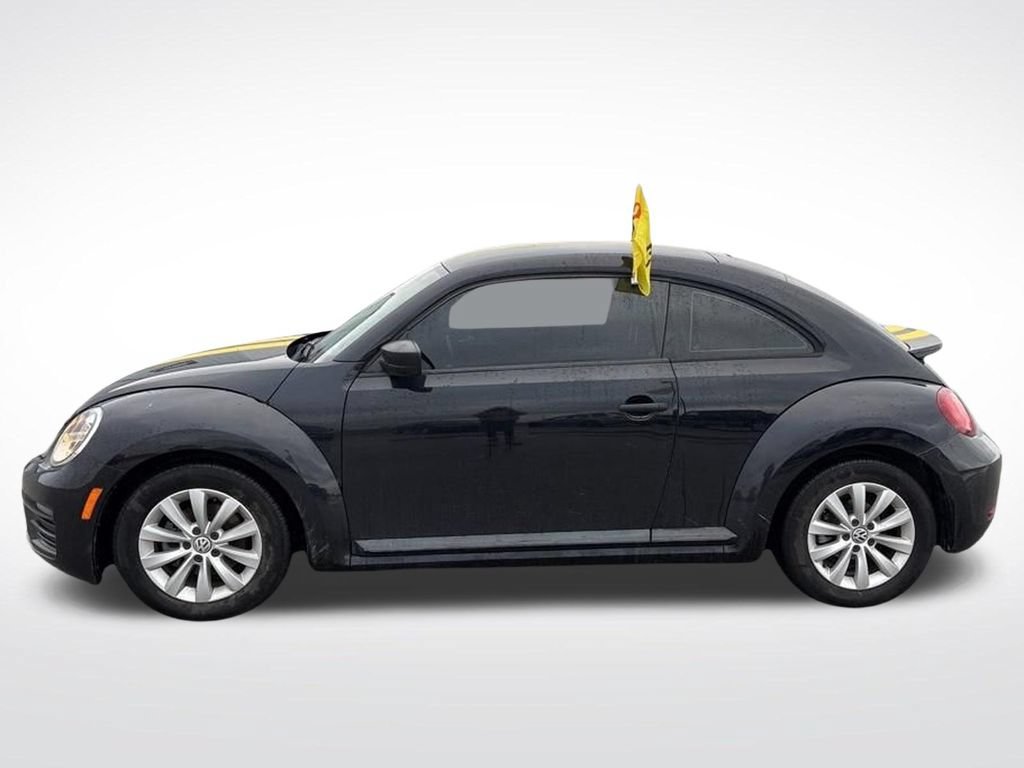 Used 2018 Volkswagen Beetle 2.0T S FWD image 9