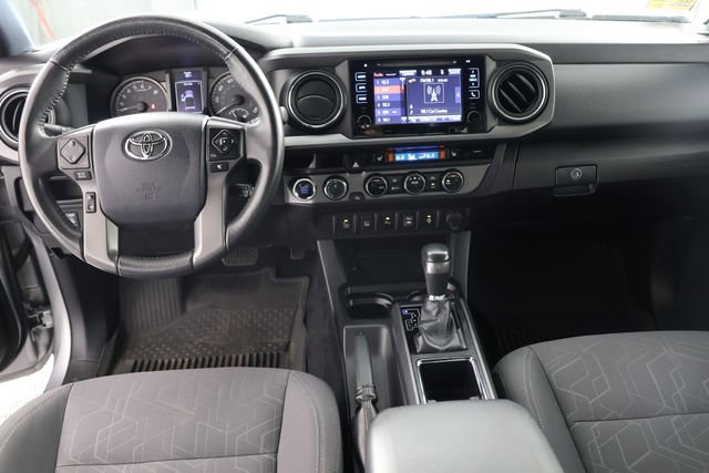 Used 2017 Toyota Tacoma TRD Sport w/ Premium & Technology Package image 2