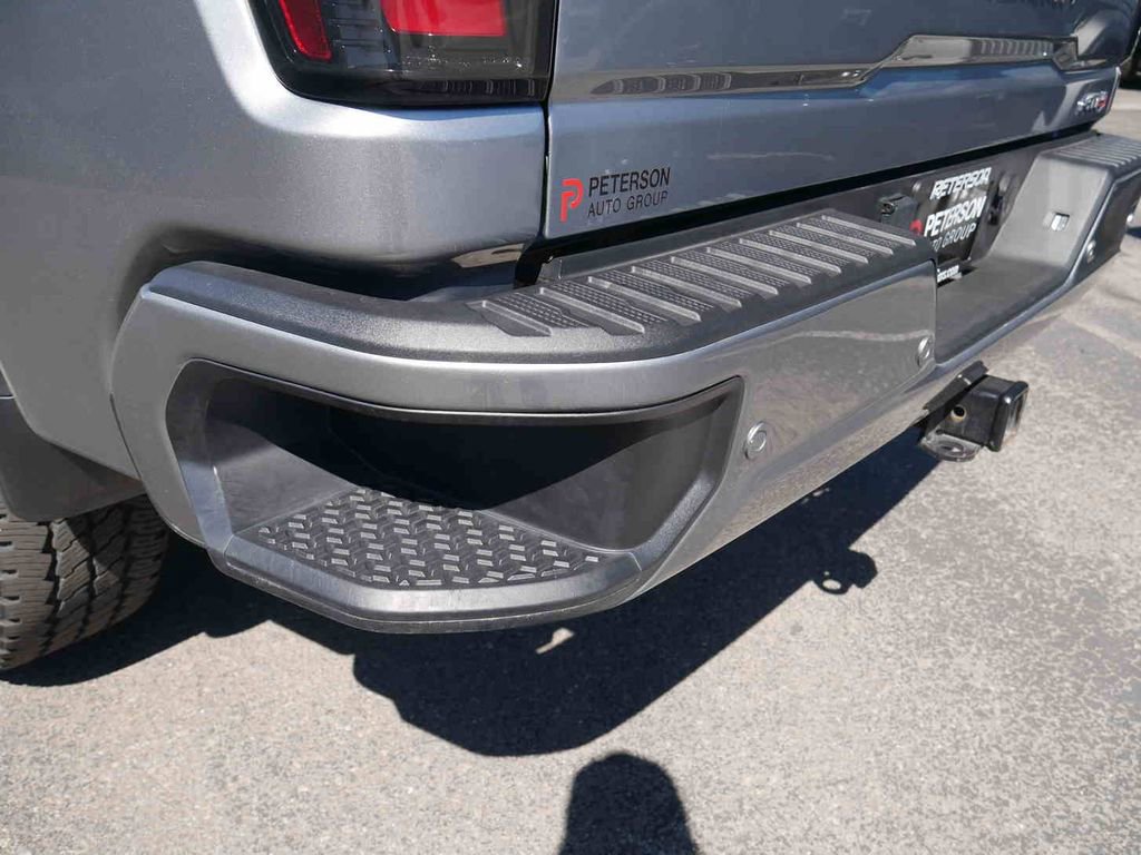 Used 2024 GMC Sierra 3500 AT4 w/ AT4 Premium Plus Package image 9