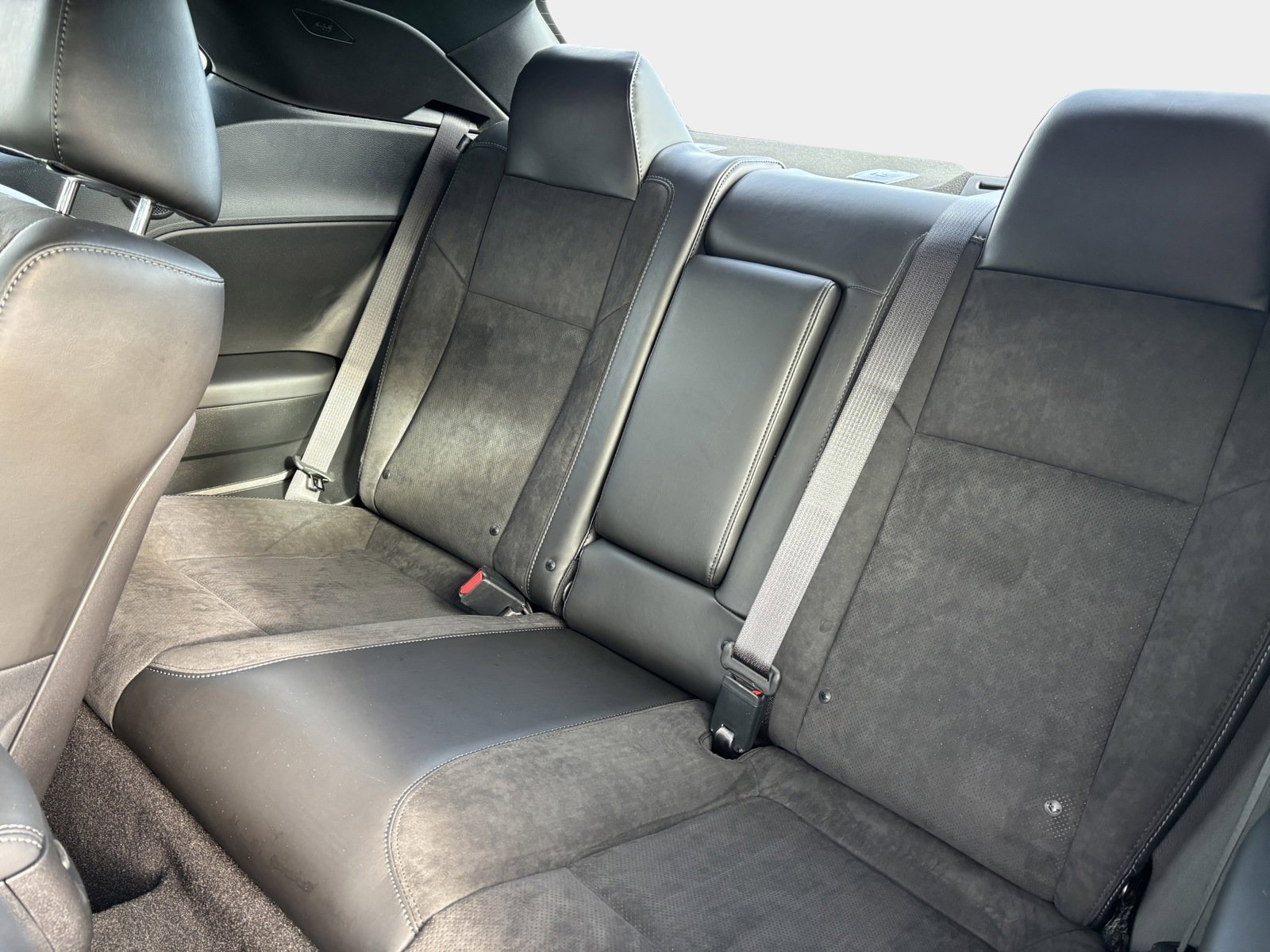 Used 2023 Dodge Challenger R/T w/ T/A Package image 10