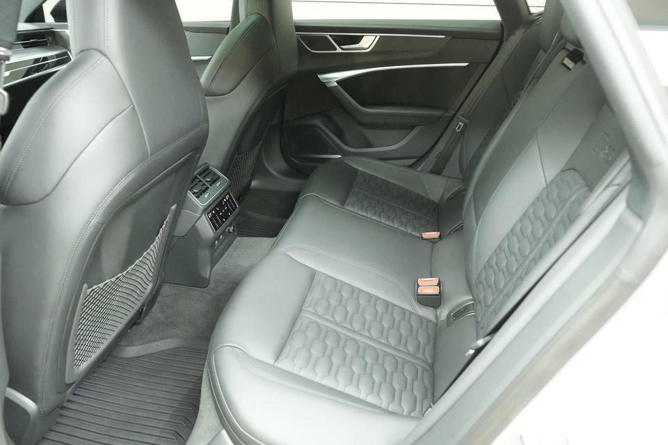 Used 2023 Audi RS 7 Sportback AWD/4WD image 13
