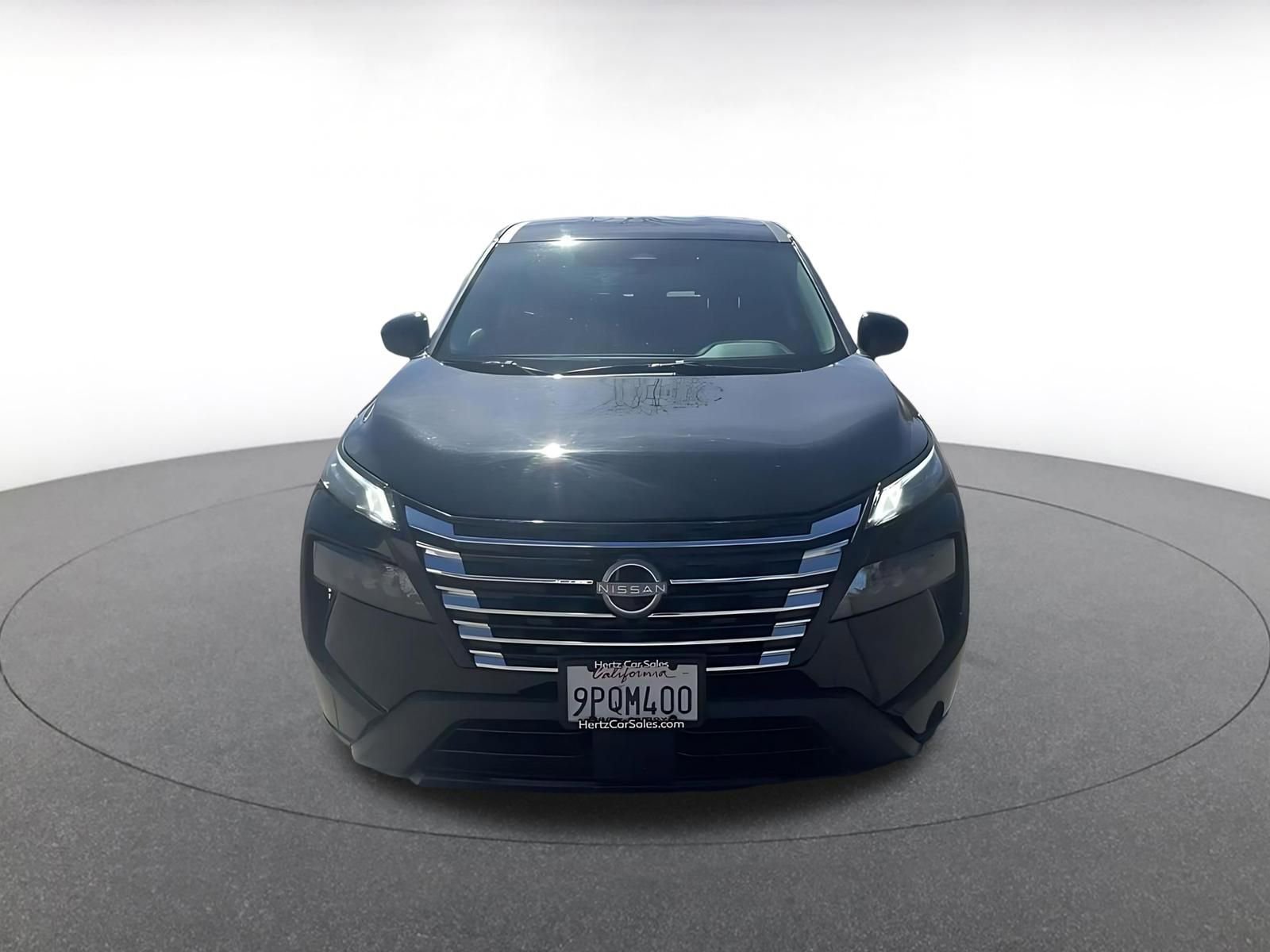 Used 2025 Nissan Rogue SV FWD image 4