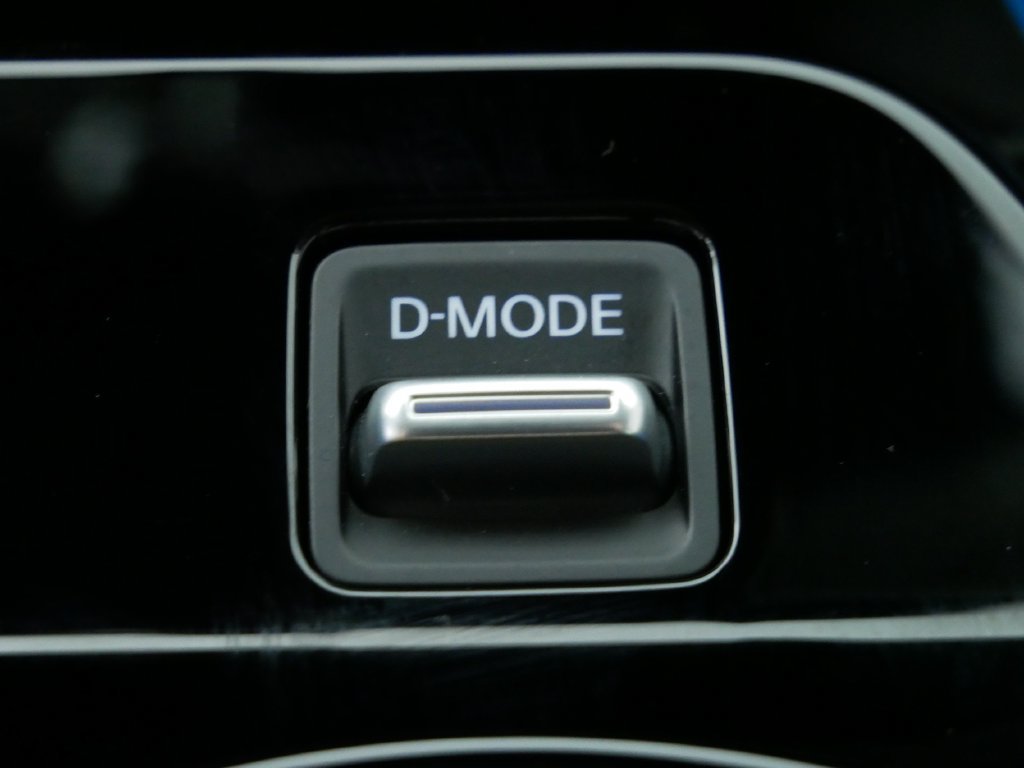 Used 2025 Nissan Murano SL AWD/4WD image 32