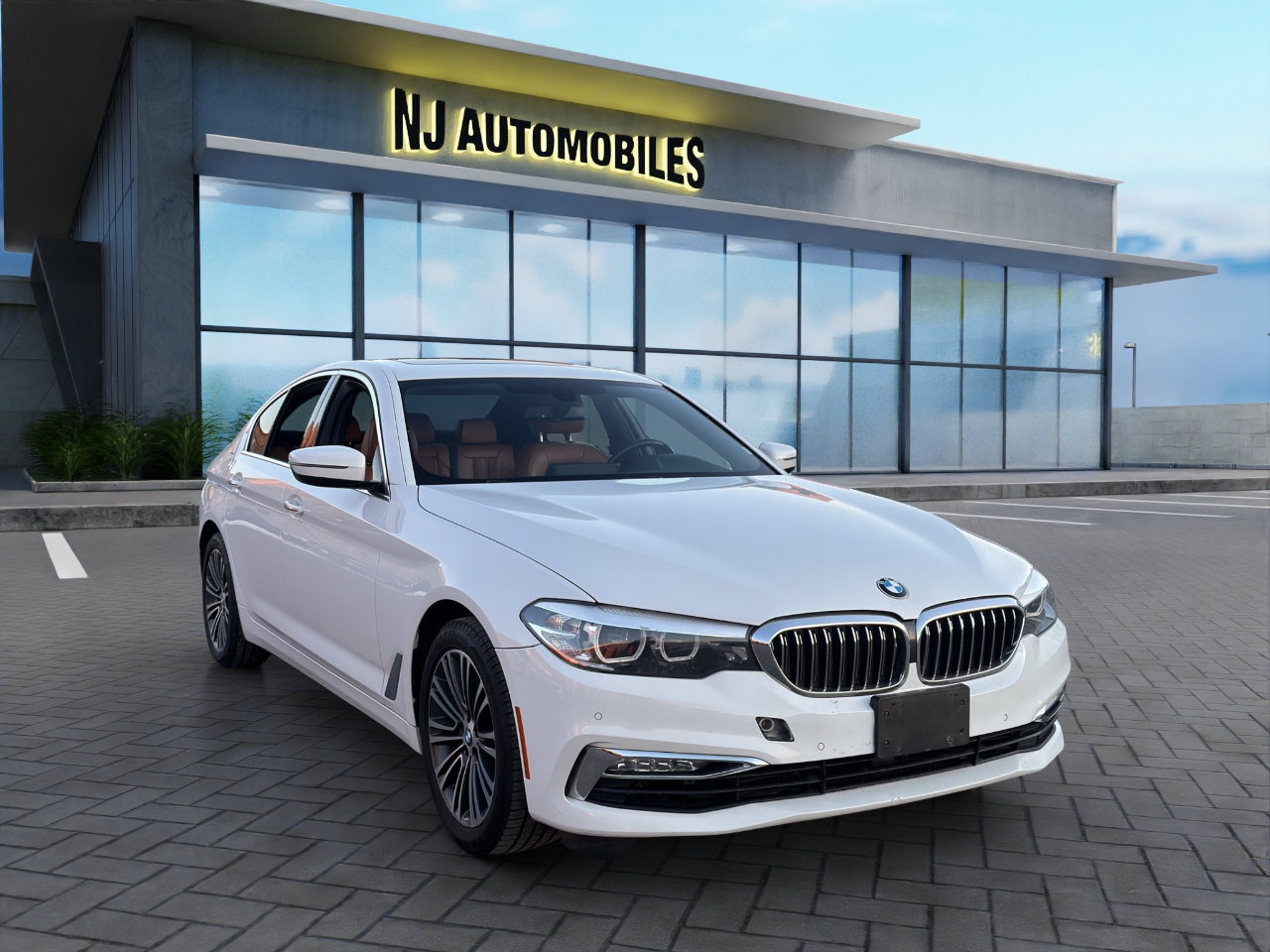 Used 2018 BMW 540i xDrive w/ Premium Package image 1
