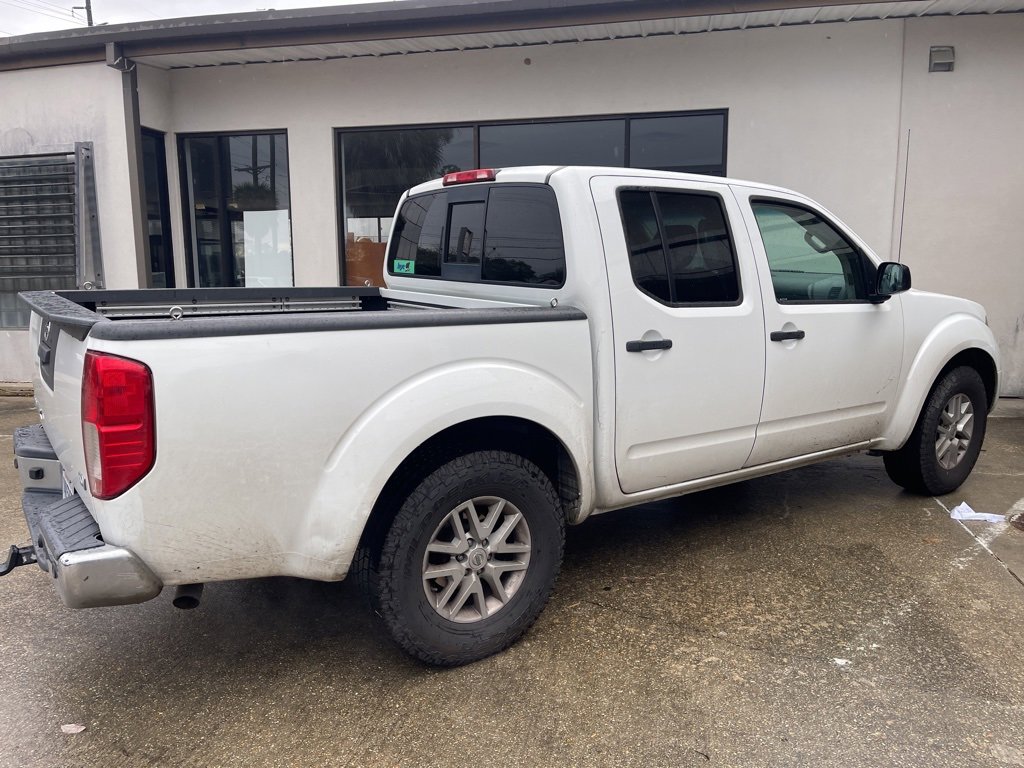 Used 2018 Nissan Frontier SV w/ Value Truck Package image 5