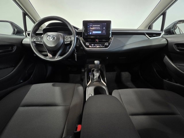 Used 2025 Toyota Corolla LE image 14