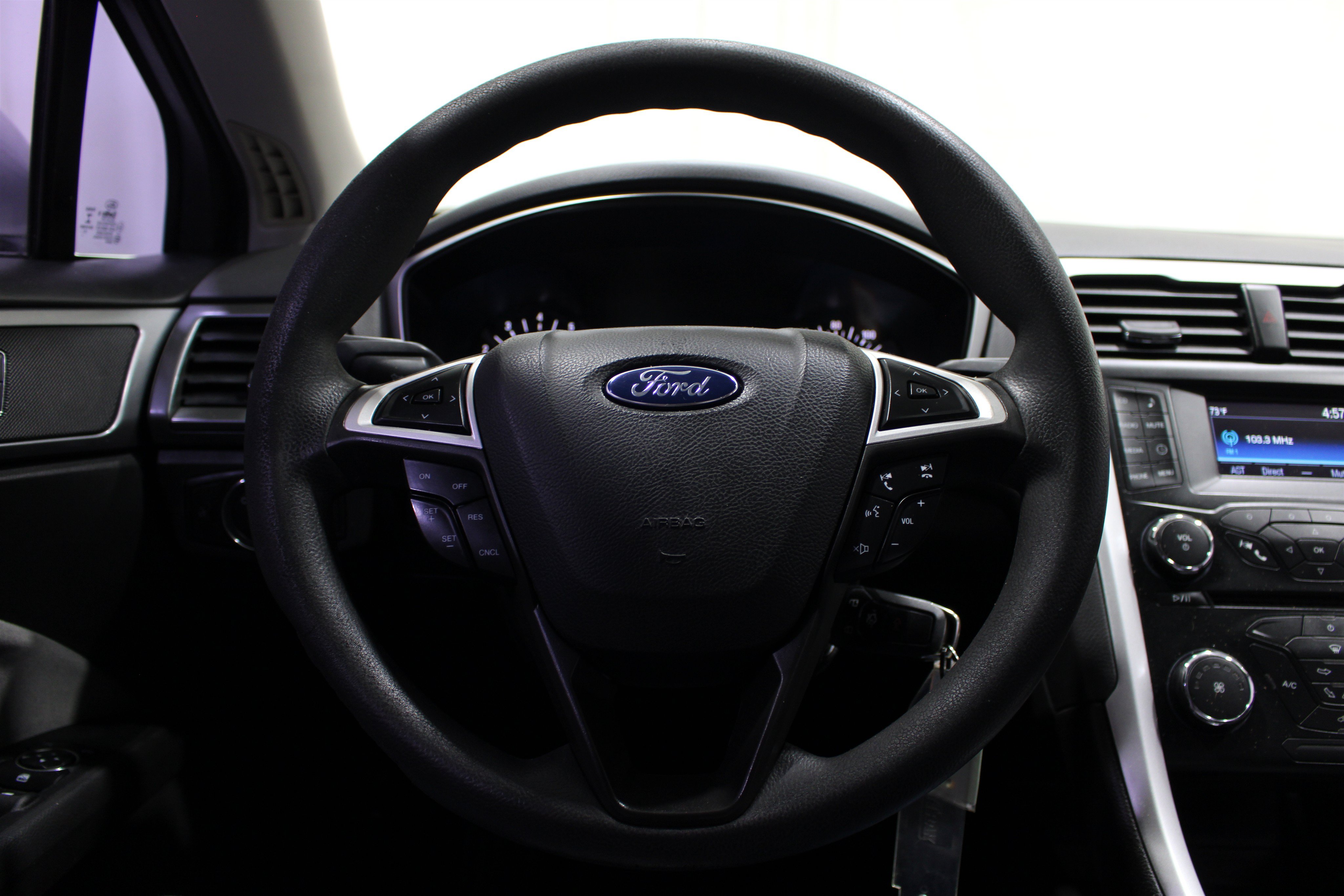 Used 2014 Ford Fusion S FWD image 9