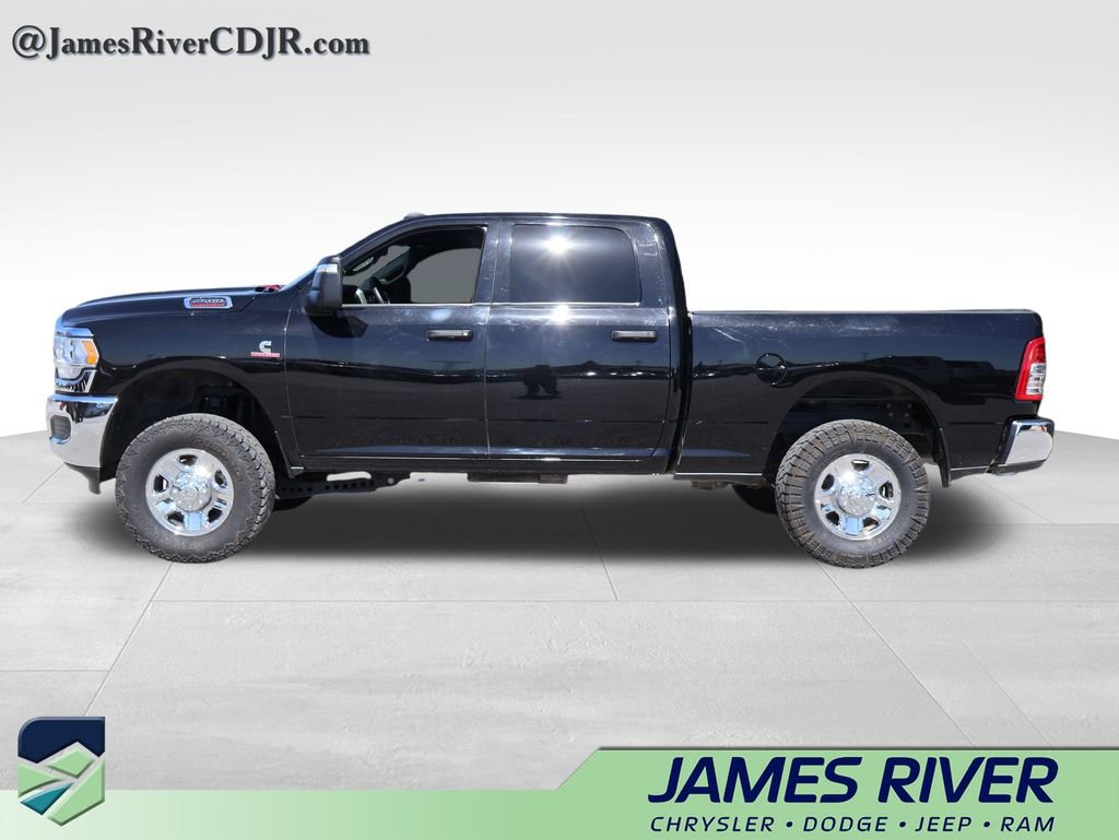 Used 2024 RAM 2500 Tradesman w/ Chrome Appearance Group image 2