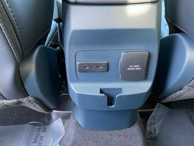 New 2026 Ford Maverick Lariat w/ Black Appearance Package image 19