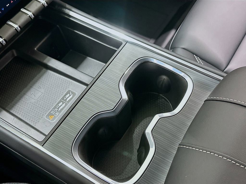 New 2026 GMC Acadia Elevation w/ Black Edition image 17