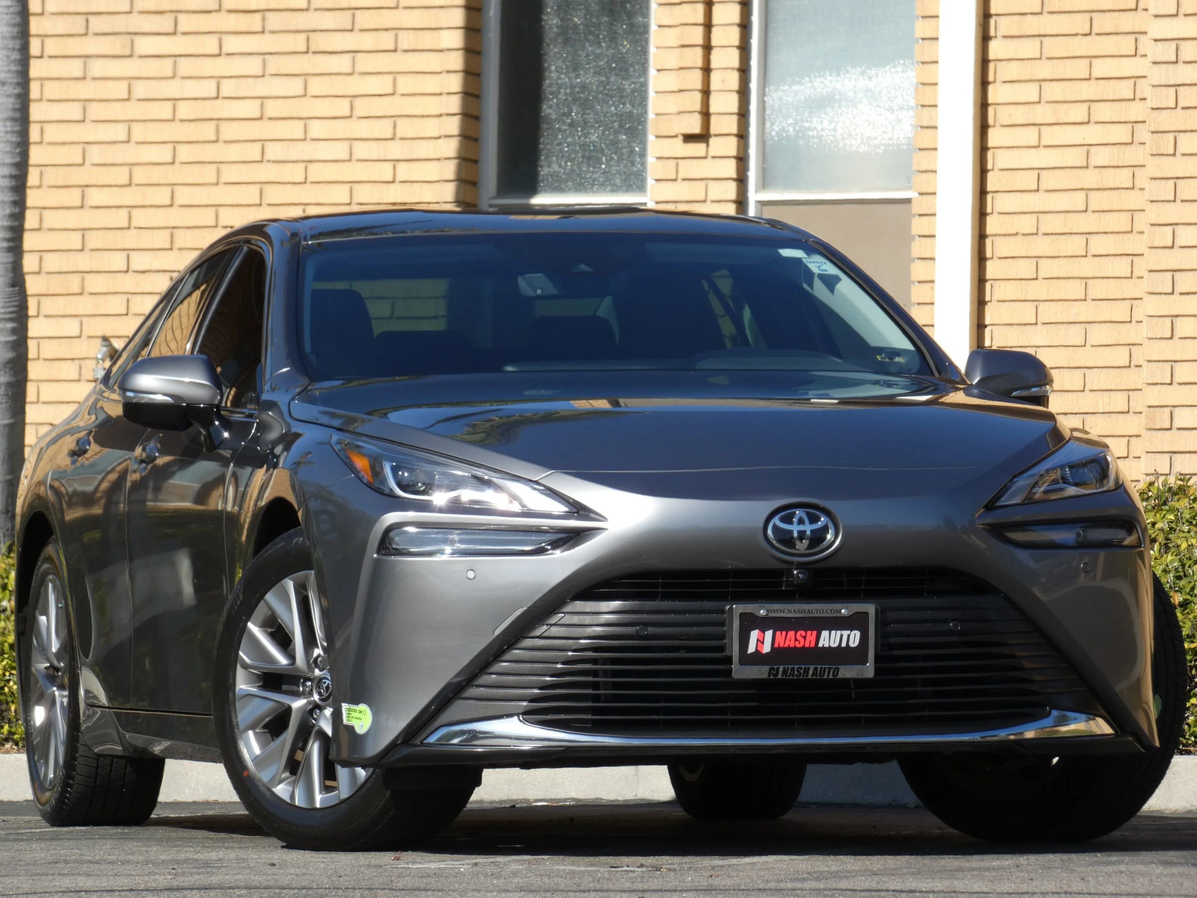 Used 2023 Toyota Mirai image 5