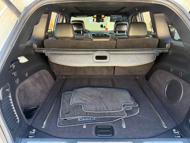 Used 2015 Jeep Grand Cherokee Limited w/ Luxury Group II image 35