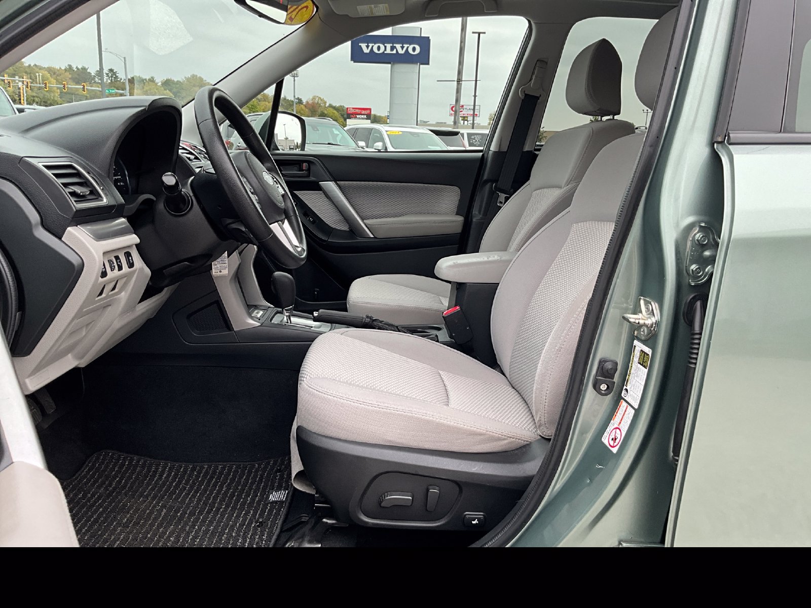 Used 2018 Subaru Forester 2.5i Premium AWD/4WD image 10