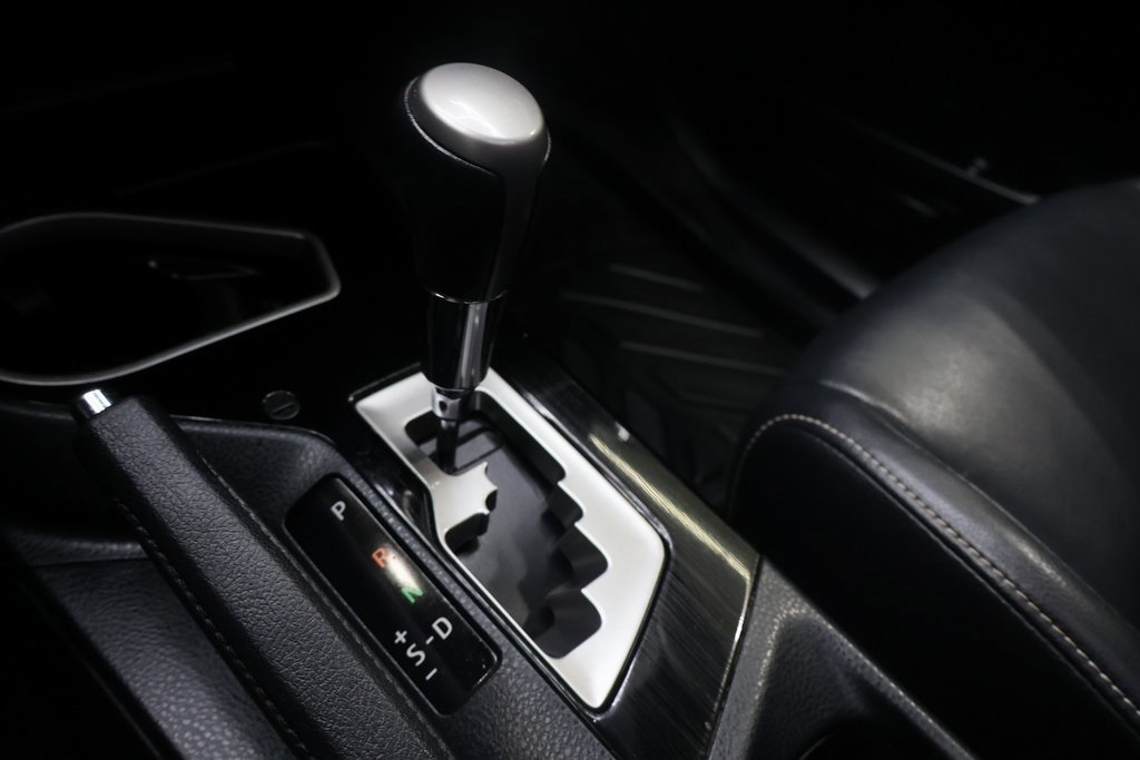 Used 2016 Toyota RAV4 Limited image 22