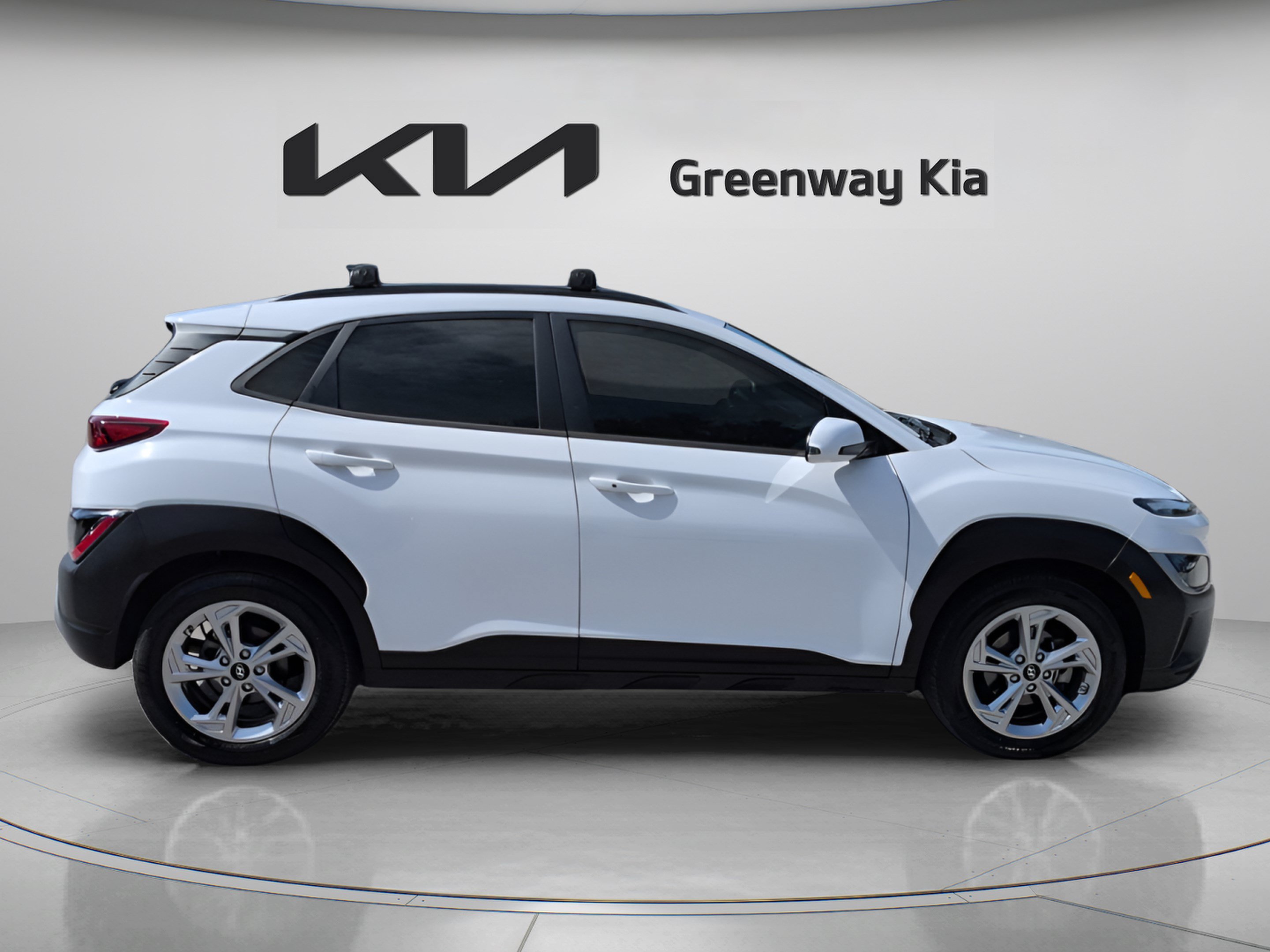 Used 2023 Hyundai Kona SEL FWD image 5