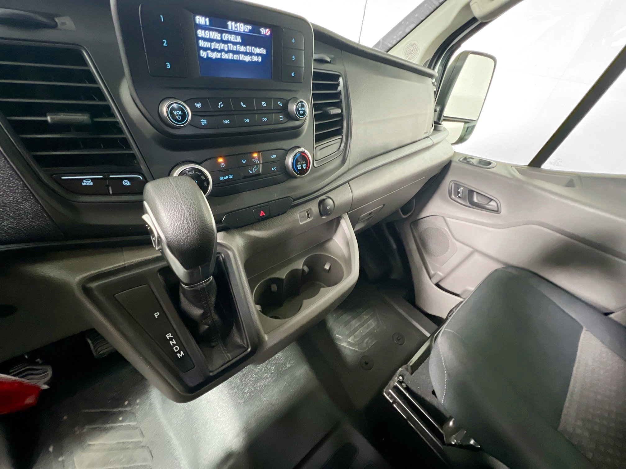 Used 2025 Ford Transit 250 Low Roof w/ Exterior Upgrade Package image 25