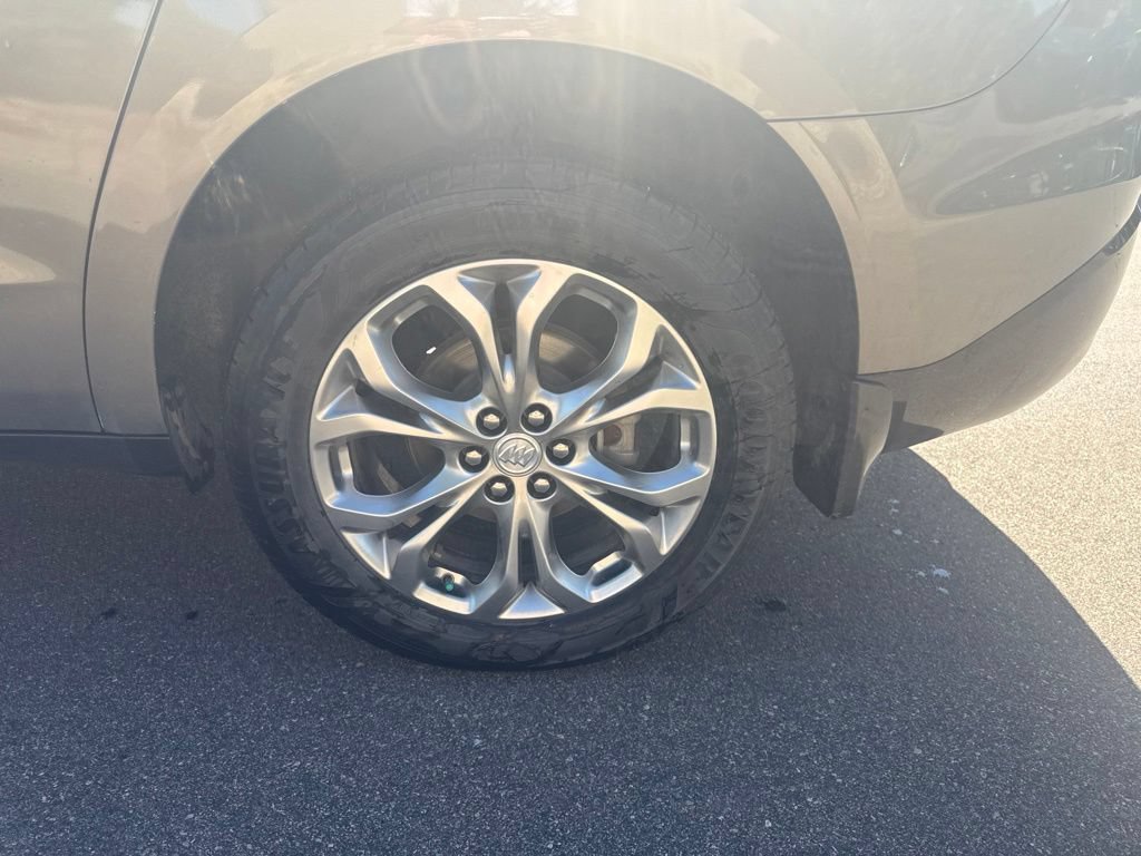 Used 2018 Buick Enclave Avenir w/ Avenir Technology Package AWD/4WD image 10