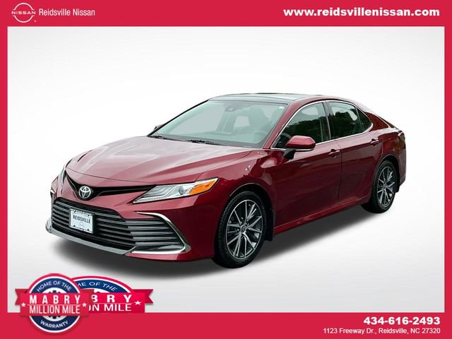 Used 2021 Toyota Camry XLE AWD/4WD image 1