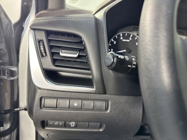 Used 2023 Nissan Rogue SV image 16