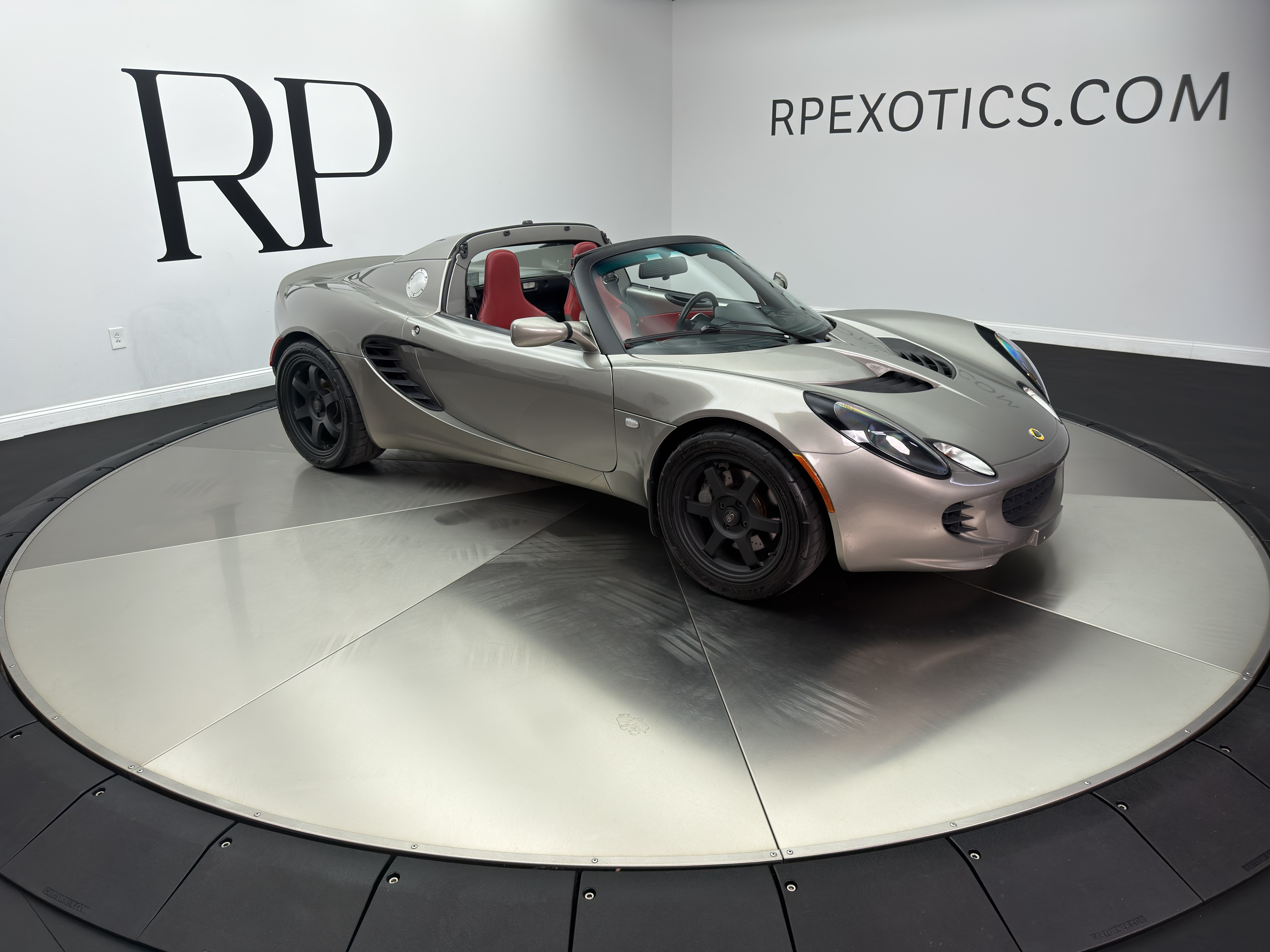 Used 2005 Lotus Elise RWD image 8