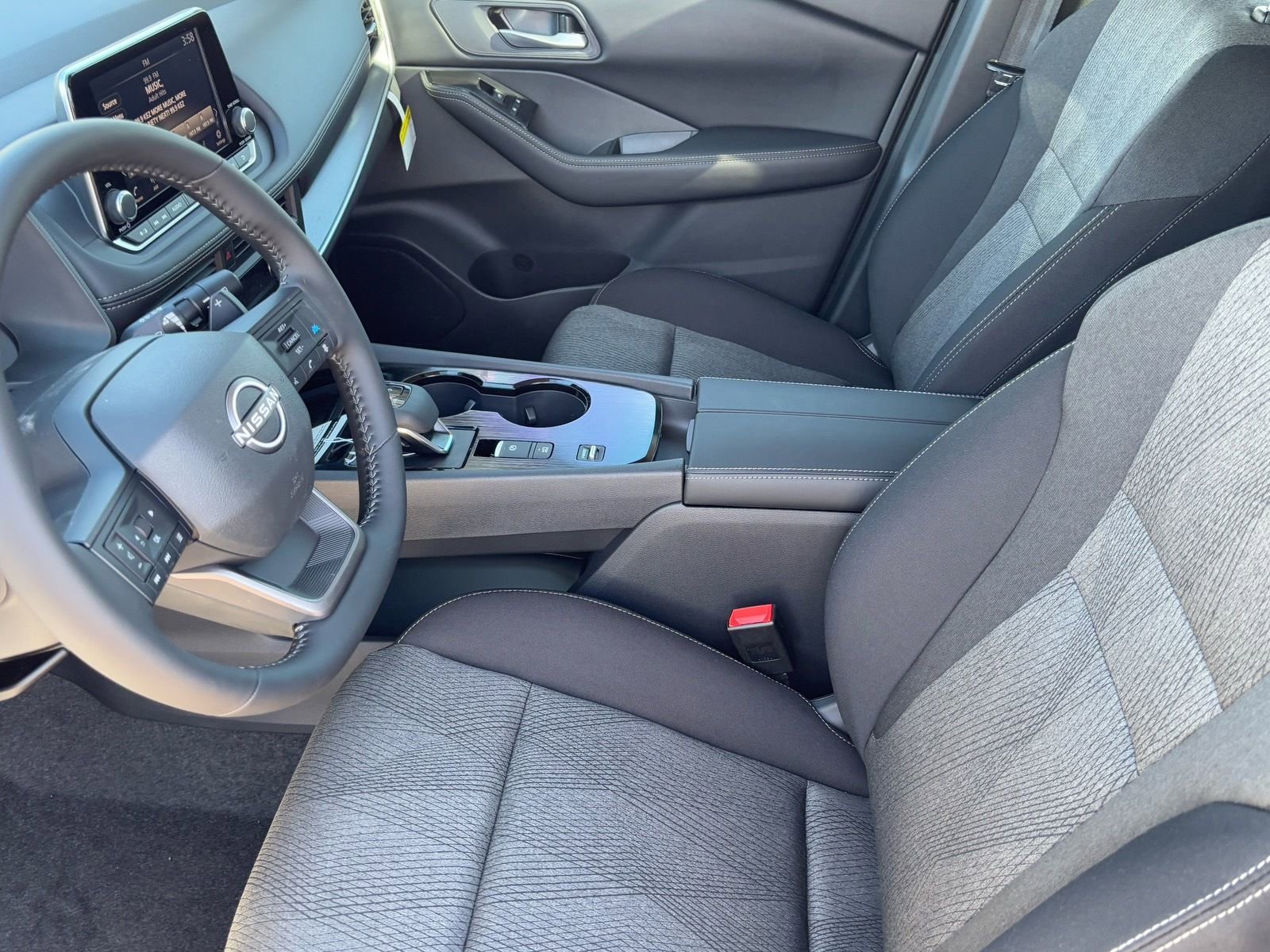 New 2026 Nissan Rogue SV w/ Cold Weather Package image 19