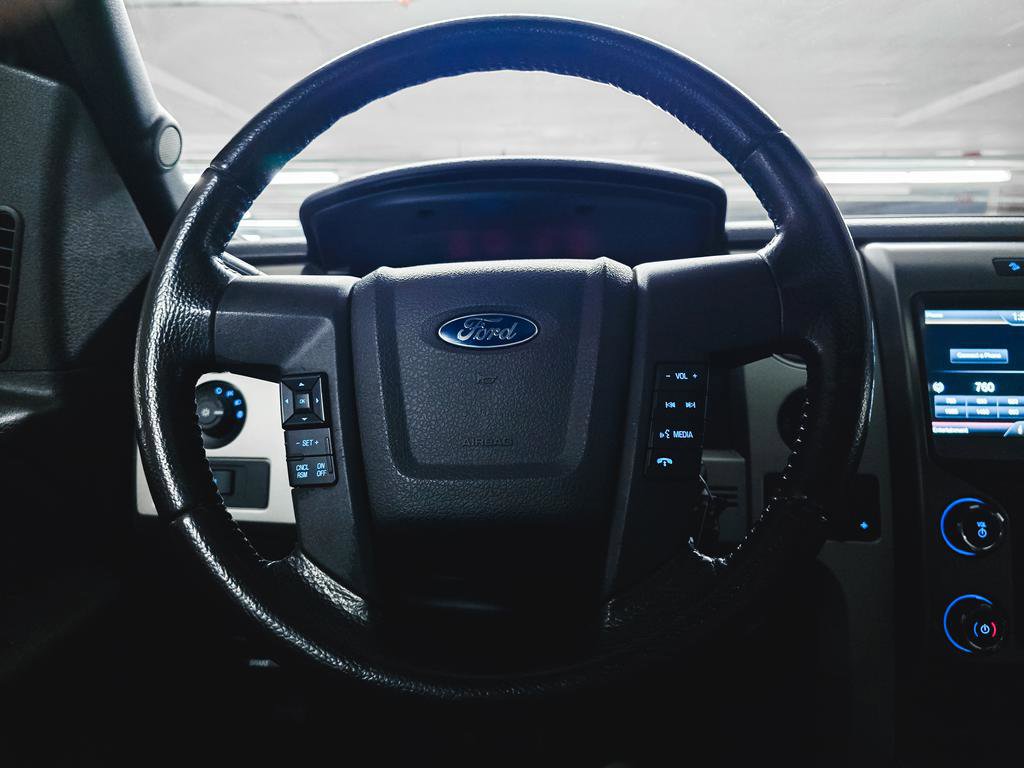 Used 2014 Ford F150 FX4 w/ Equipment Group 402A Luxury AWD/4WD image 23