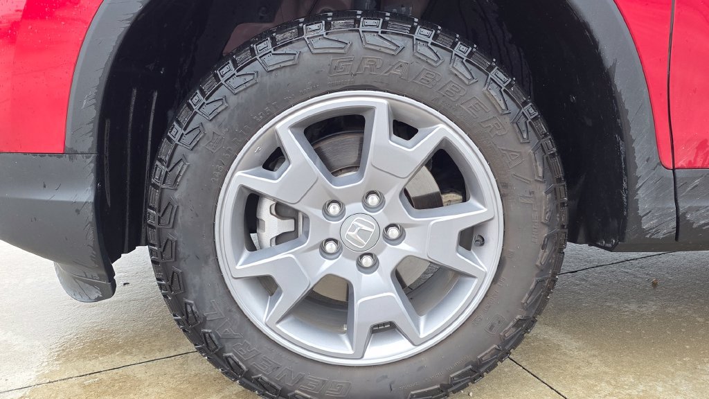 Used 2025 Honda Passport TrailSport image 10