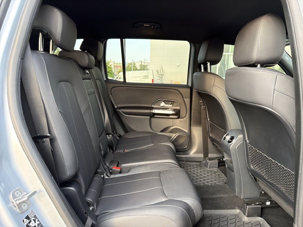 Certified 2025 Mercedes-Benz GLB 250 image 17