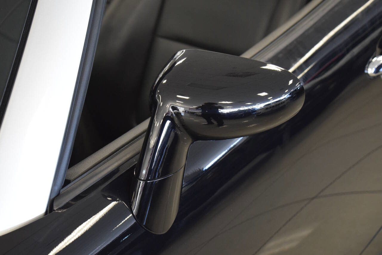 Used 2007 Pontiac Solstice Base 2dr Convertible w/ Premium Package image 21