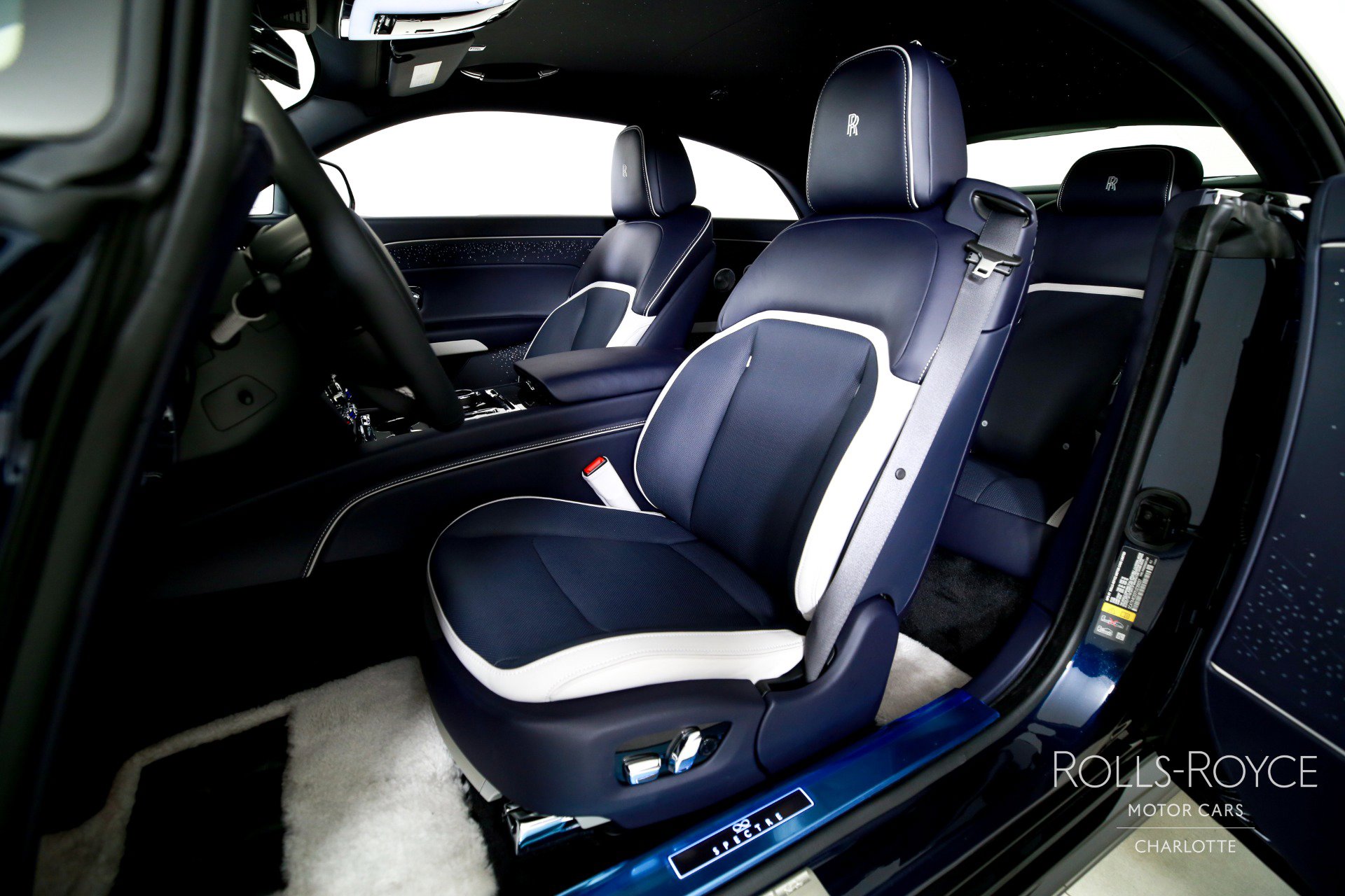 New 2026 Rolls-Royce Spectre Black Badge image 13