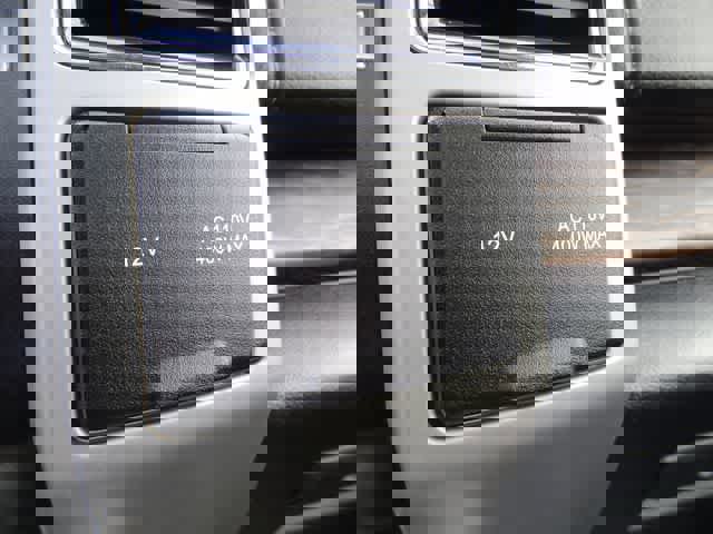 Certified 2019 Ford F150 Lariat w/ Equipment Group 502A Luxury image 38