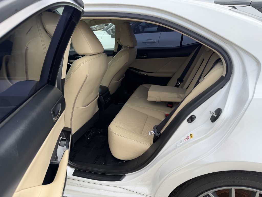 Used 2016 Lexus IS 350 w/ Premium Package RWD image 16