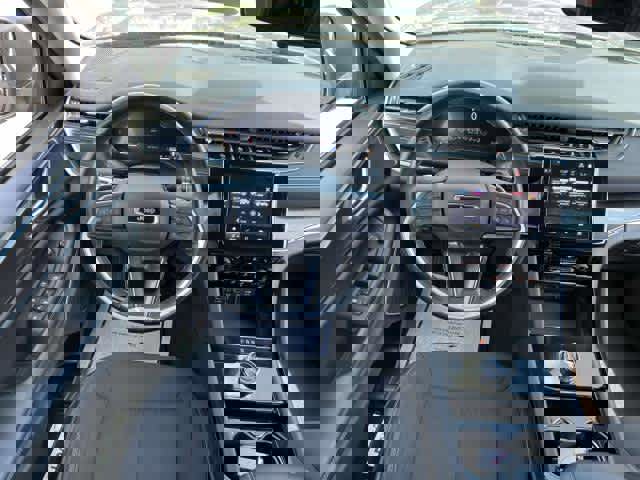 Used 2022 Jeep Grand Cherokee L Laredo w/ Luxury Tech Group I image 13