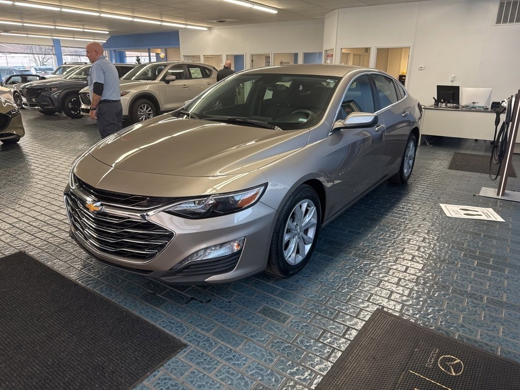 Used 2025 Chevrolet Malibu LT image 14