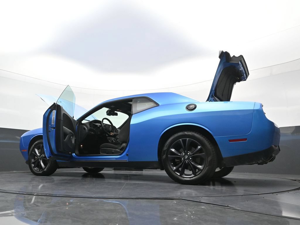 Used 2023 Dodge Challenger SXT w/ Blacktop Package AWD/4WD image 39