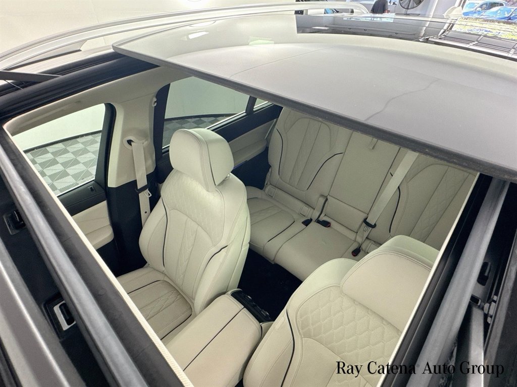 Used 2026 BMW X7 xDrive40i AWD/4WD image 23