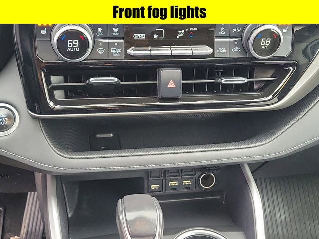 Used 2021 Toyota Highlander XLE image 29