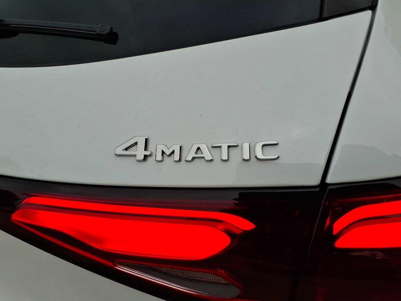 New 2026 Mercedes-Benz GLC 300 4MATIC image 10