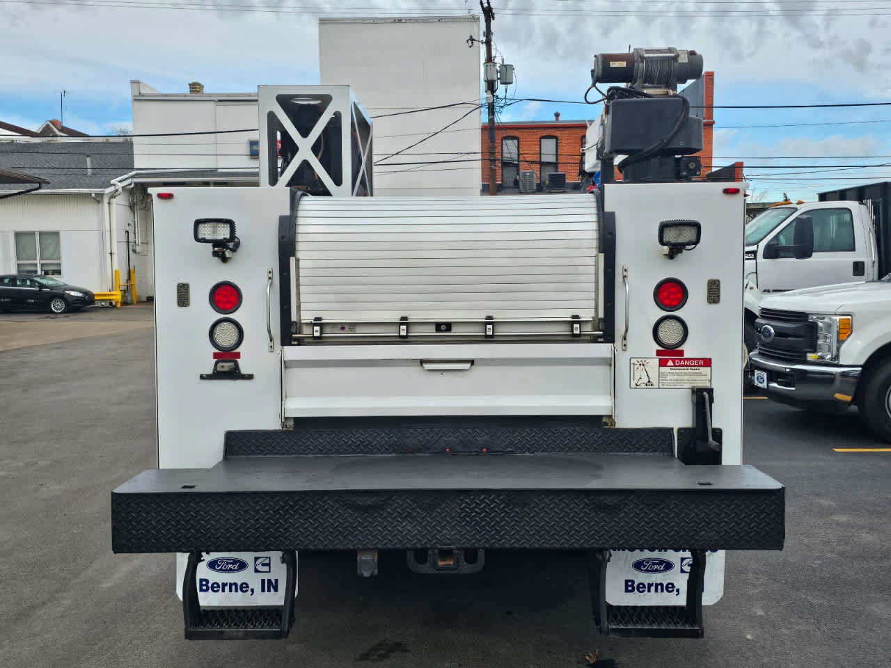 Used 2015 Ford F550 4x4 Regular Cab Super Duty image 3