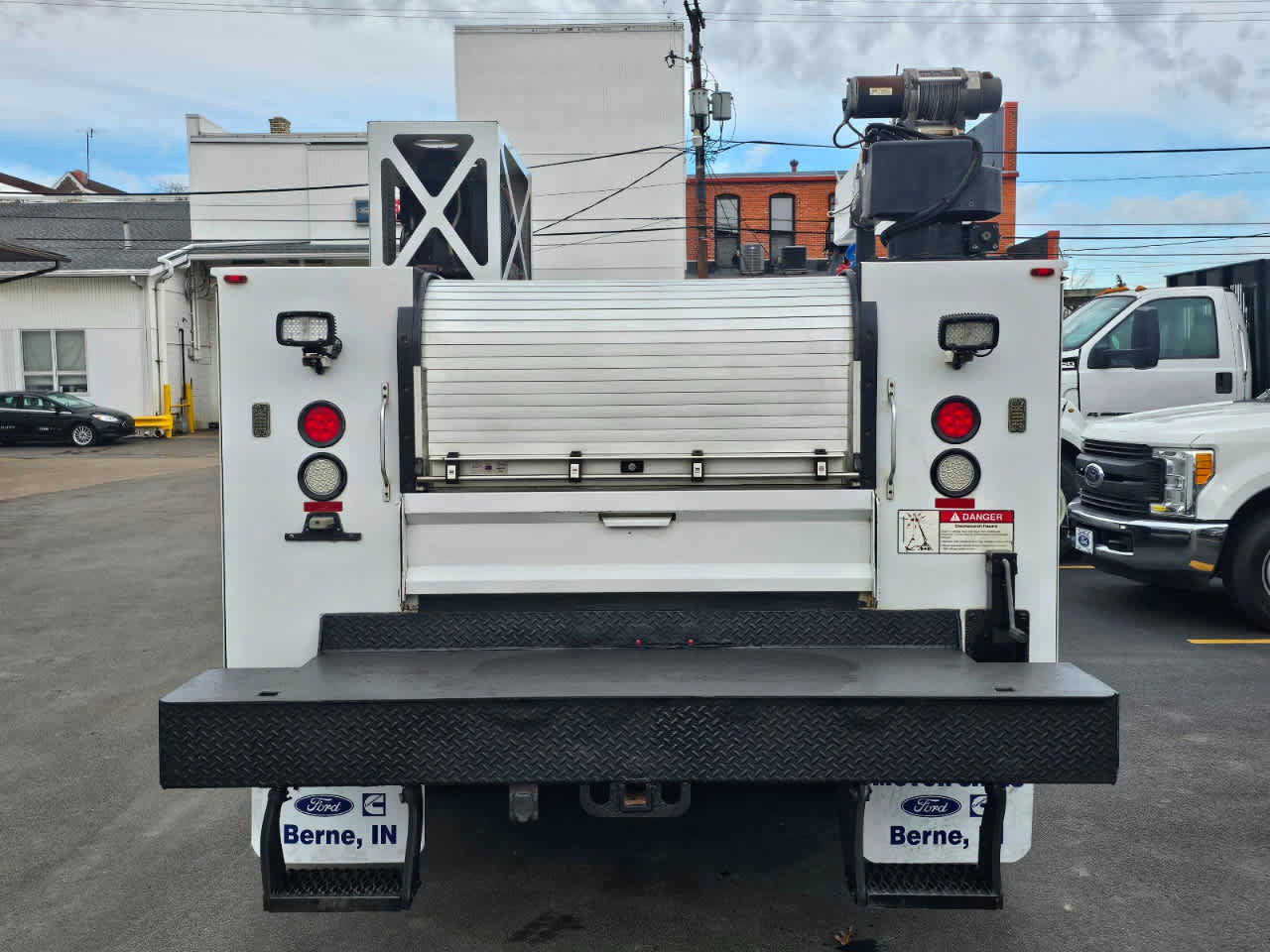 Used 2015 Ford F550 4x4 Regular Cab Super Duty image 3