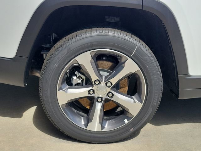 New 2026 Jeep Grand Cherokee L Limited RWD image 5