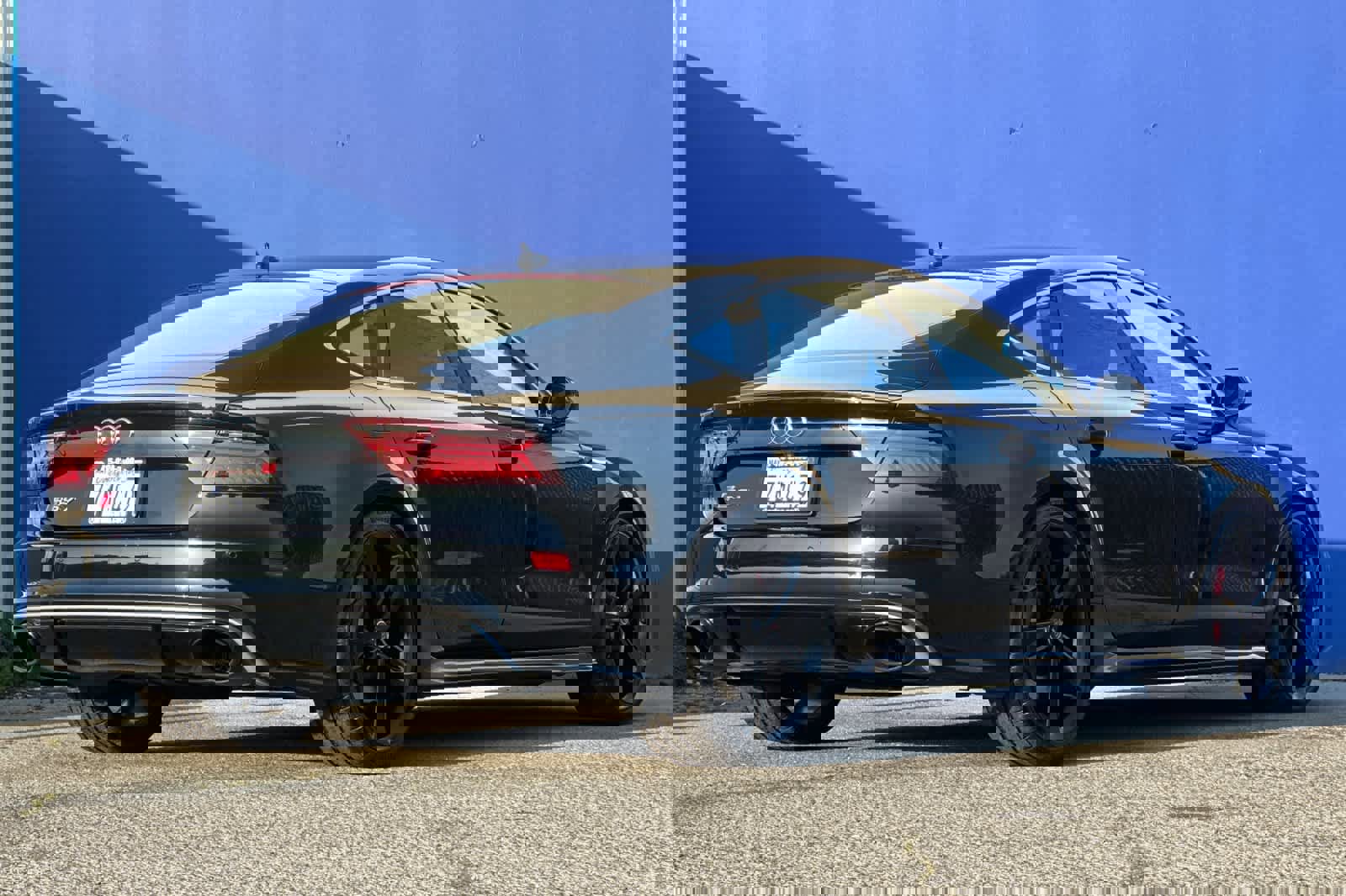 Used 2017 Audi RS 7 Prestige w/ Comfort Seating Package image 3